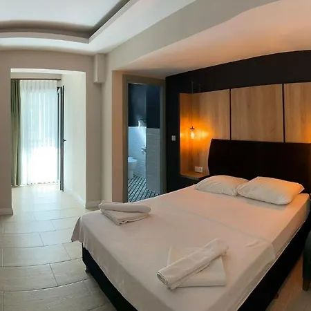 فندق Cem Guel Ayvalı