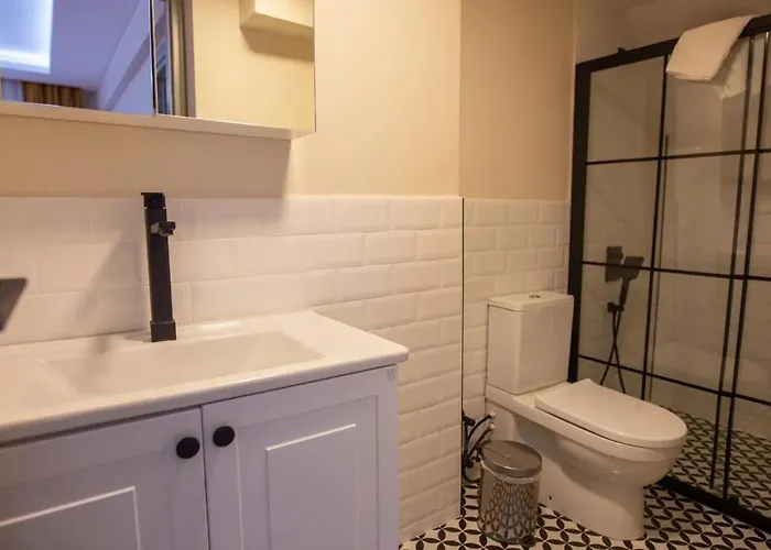 Cem Guel Hotel Ayvalı